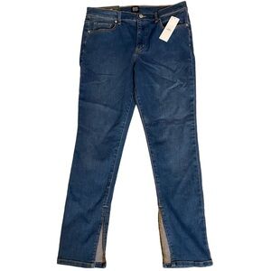 NWT BDG TWIG MID RISE MEDIUM WASH SKINNY JEANS WITH SPLIT SIZE 31